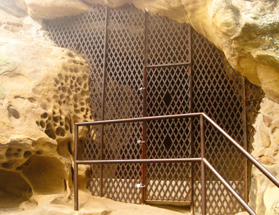 cave_entrance.jpg