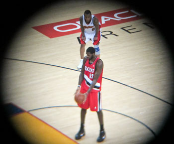 Greg Oden preparing to shoot