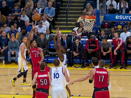 raptors-vs-warriors-oracle.jpg