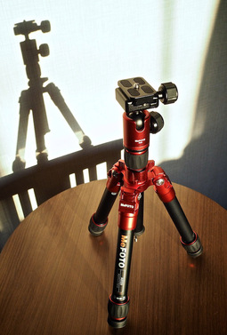 mefoto-daytrip-tripod-top-view.jpg