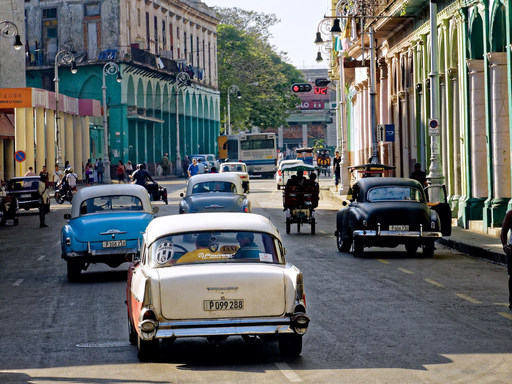 downtown-havana-cars.jpg