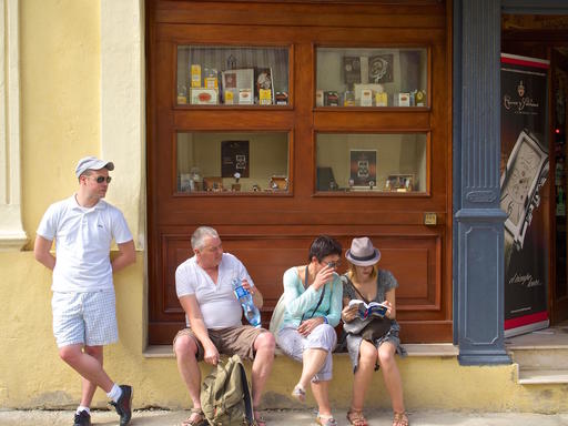 cuba-tourists.jpg